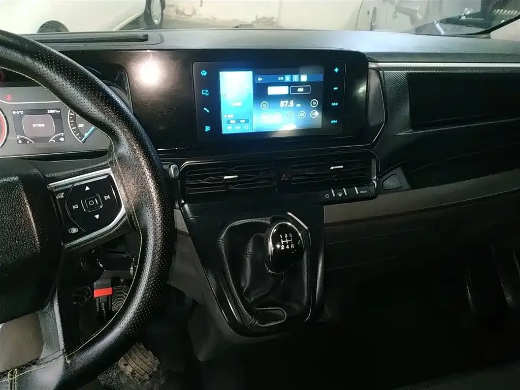 Ford Transit 2023 из CN, фото 10