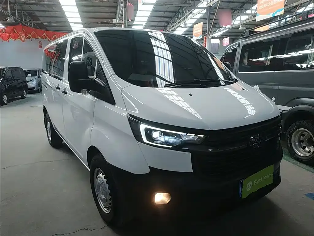 Ford Transit 2023 из CN, фото 9