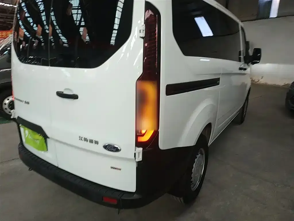 Ford Transit 2023 из CN, фото 5