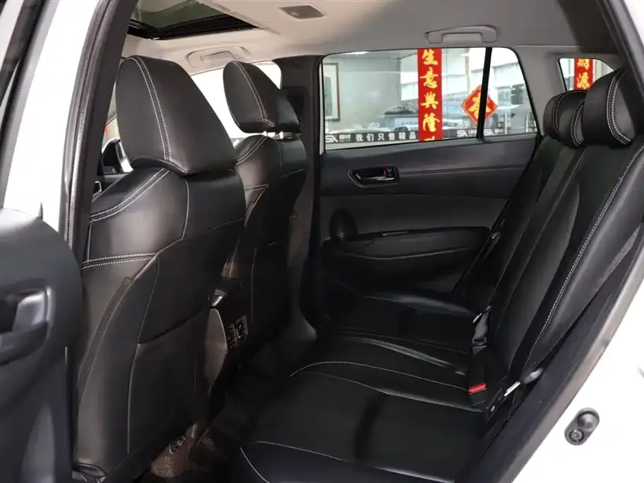 Toyota Corolla Cross 2023 из CN, фото 4