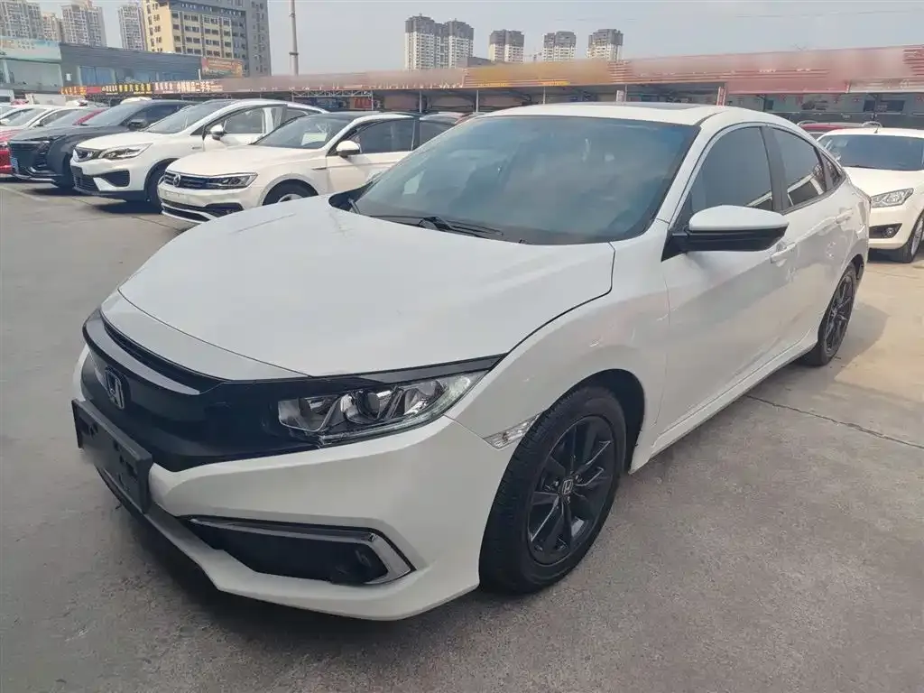 Honda Civic — фото 1