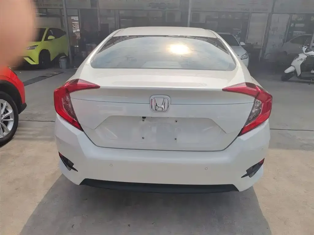 Honda Civic — фото 6