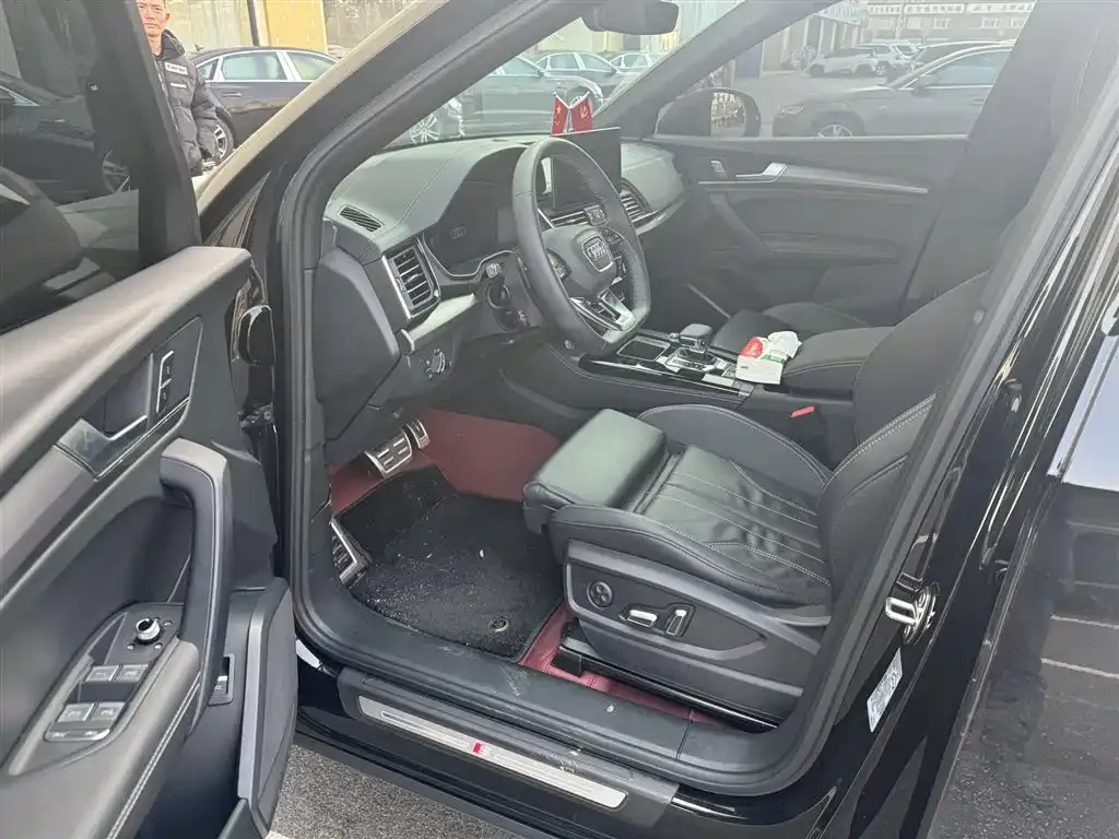 Audi Q5L 2025 из CN, фото 2