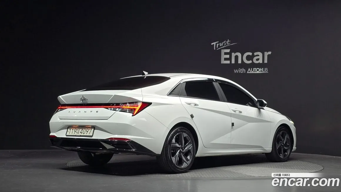 Hyundai AVANTE — фото 2