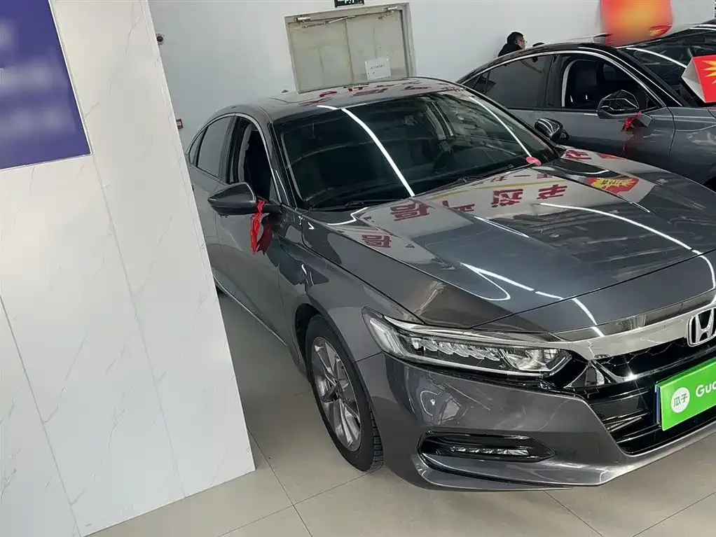 Honda Accord — фото 4