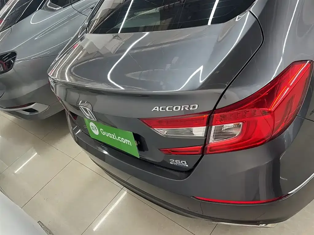 Honda Accord — фото 6