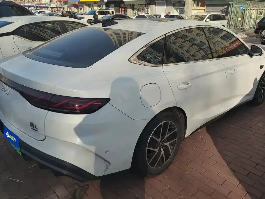 BYD Qin L — фото 3