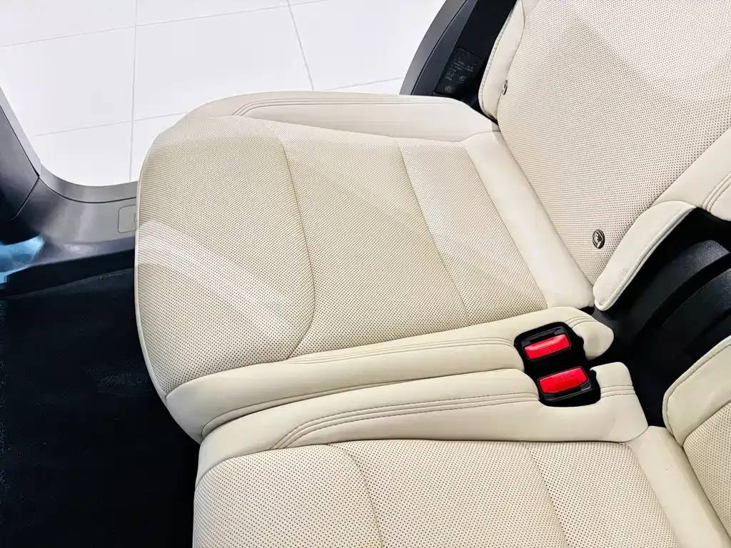 Tesla Model X 2023 из CN, фото 10