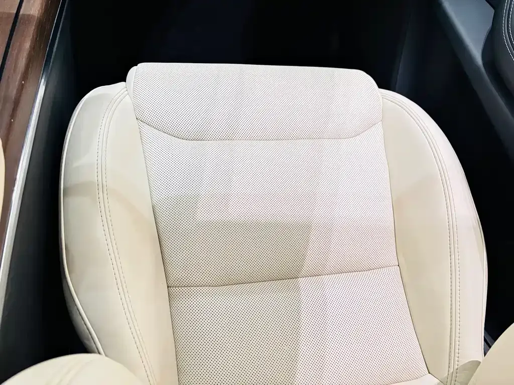 Tesla Model X 2023 из CN, фото 7