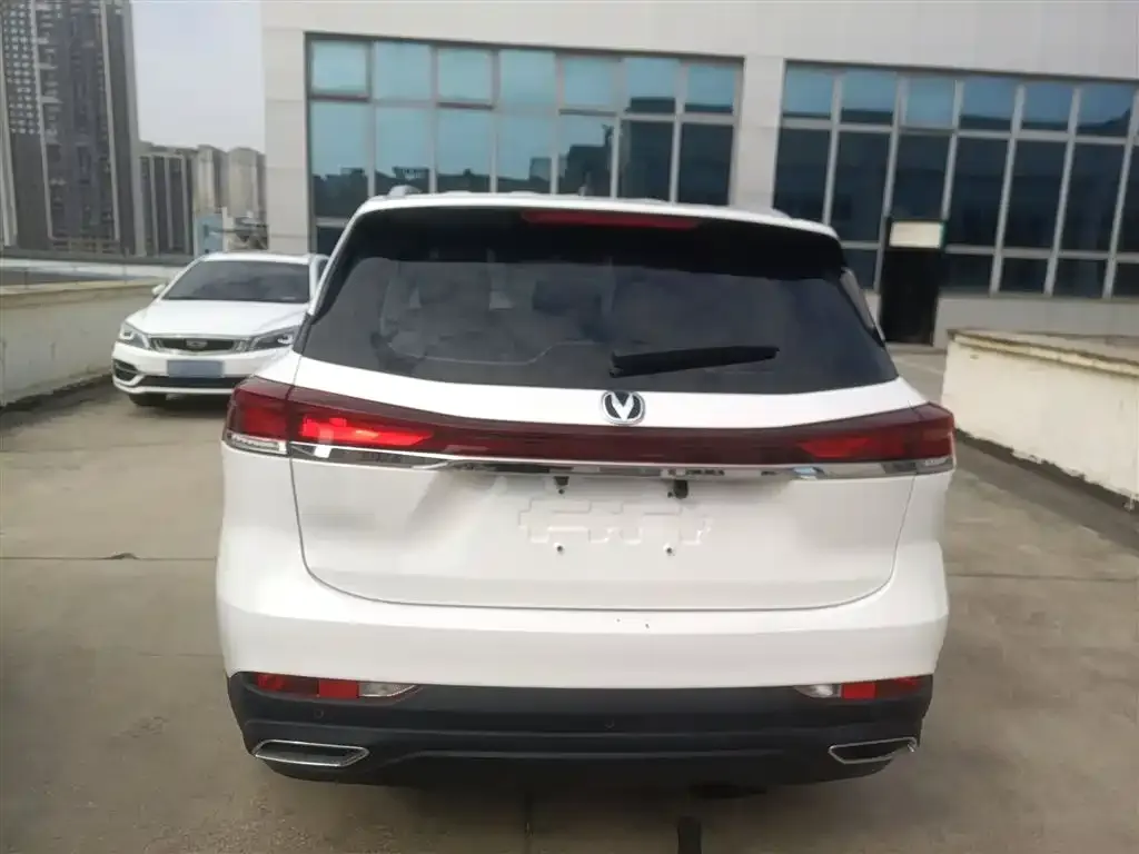 Changan X7 PLUS — фото 6