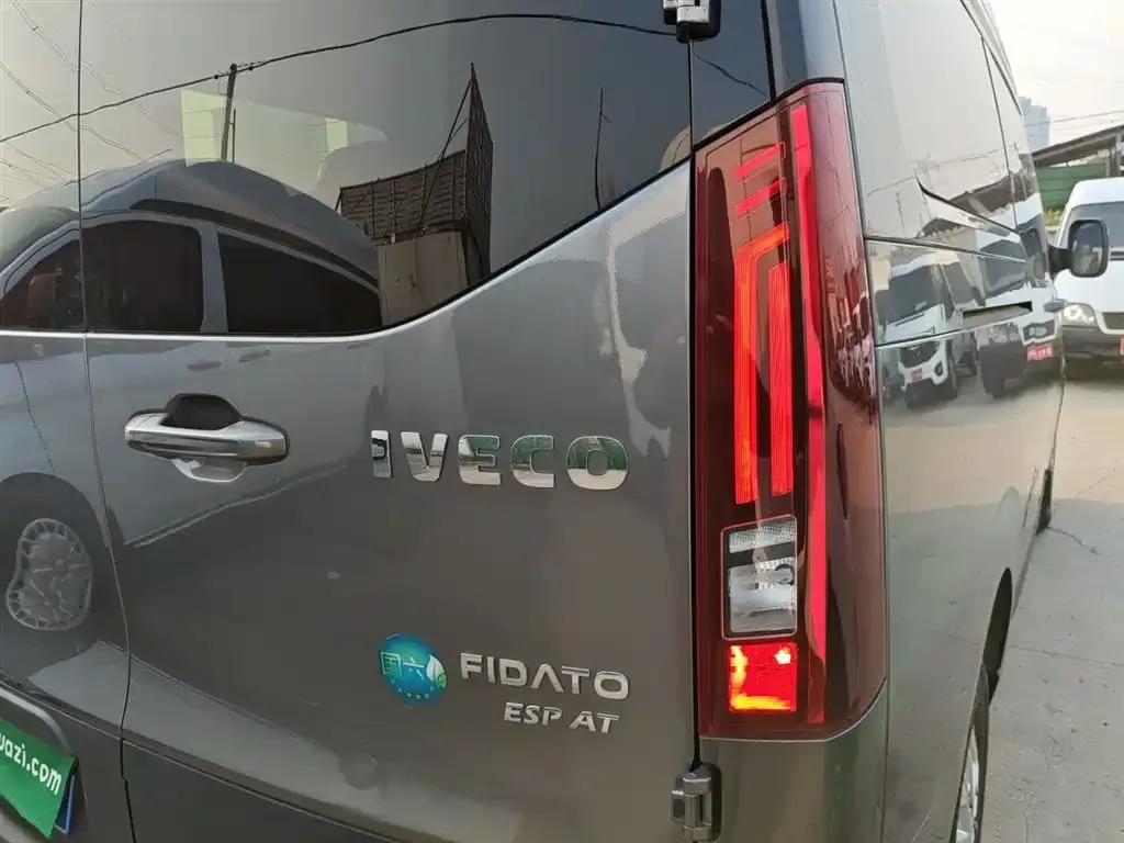 IVECO Juxing — фото 8