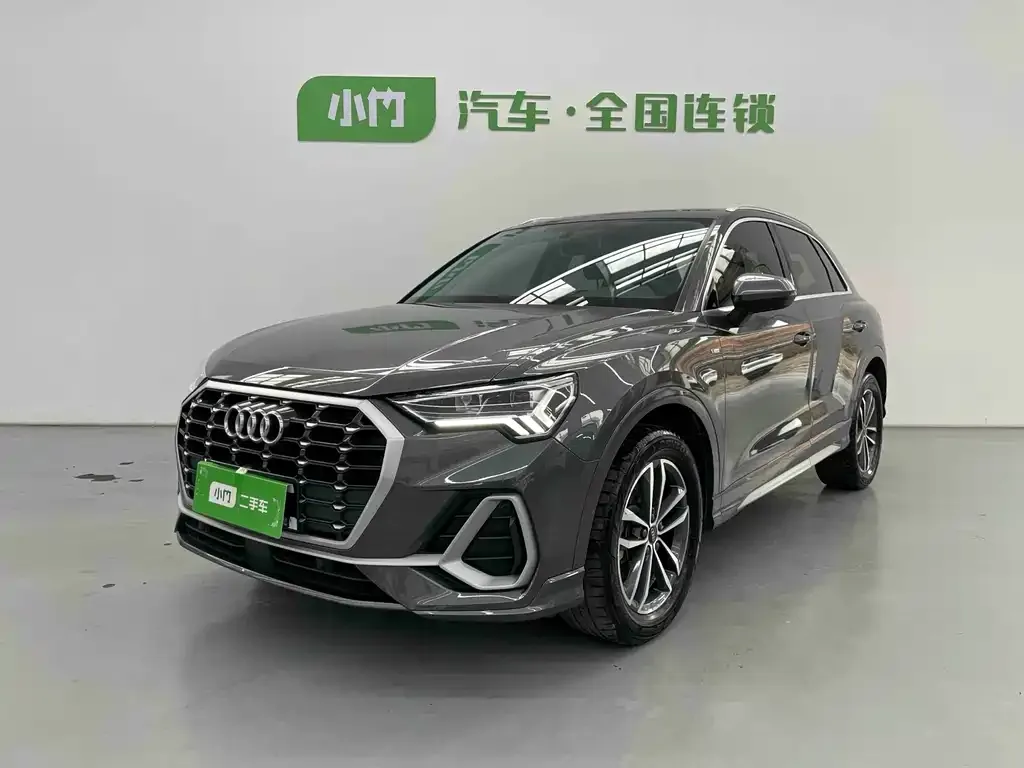 Audi Q3 2023 из CN, фото 1