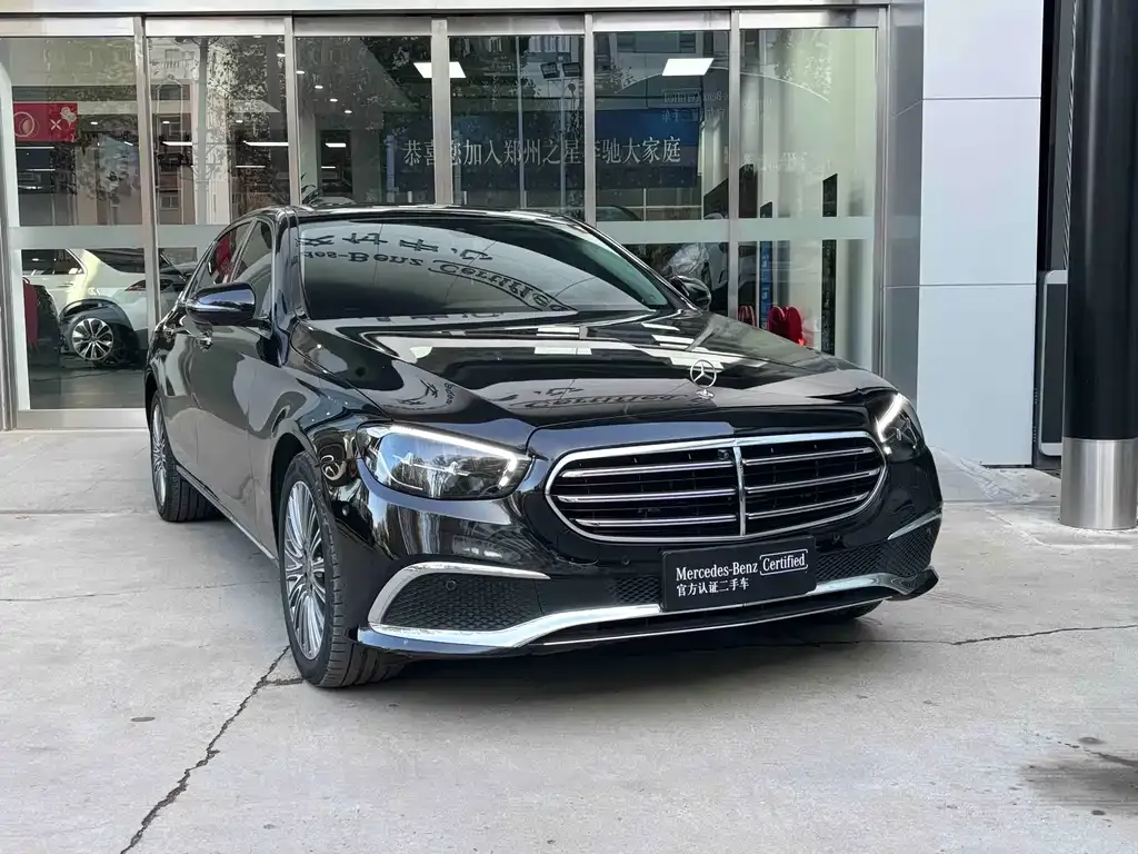 Mercedes-Benz E-Class — фото 3