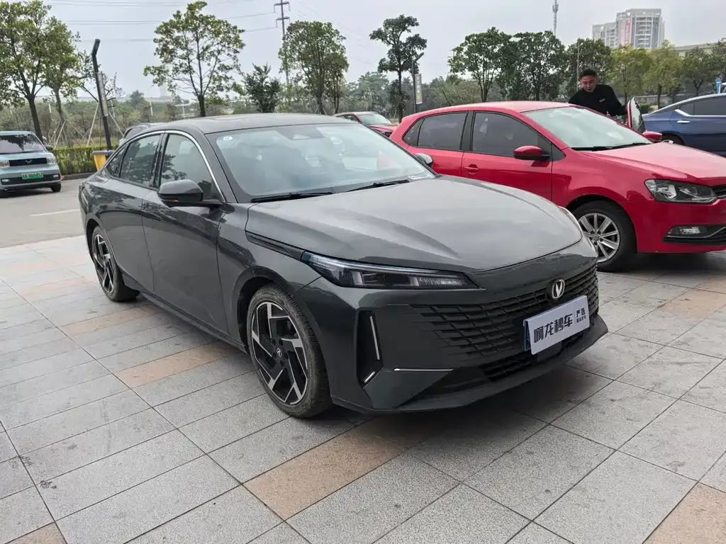 Changan Yida 2023 из CN, фото 5