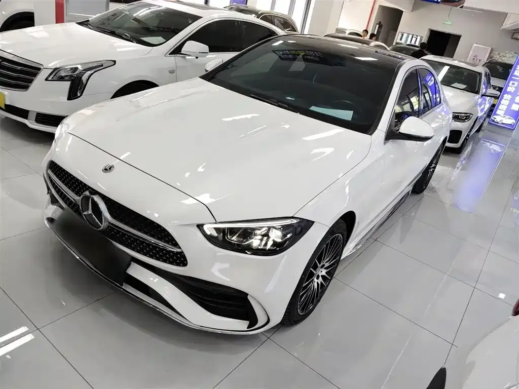 Mercedes-Benz C-Class — фото 1