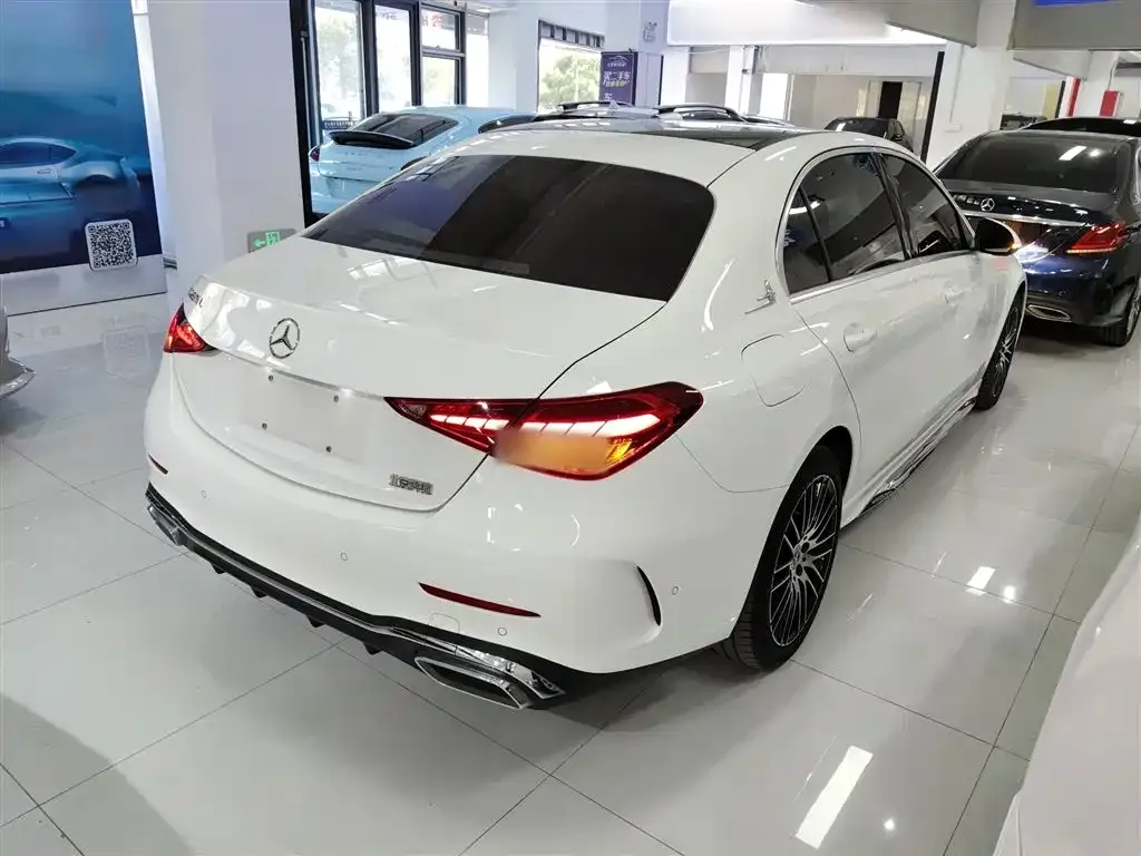 Mercedes-Benz C-Class — фото 10