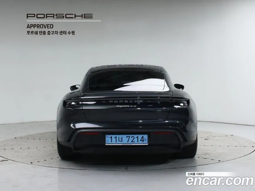 Porsche Taycan 2025 из KR, фото 3