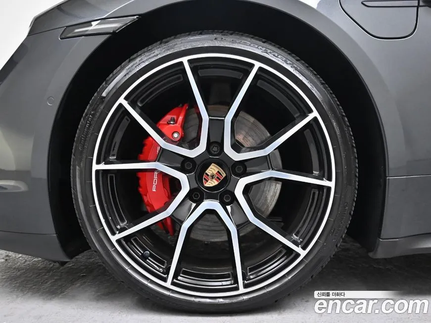 Porsche Taycan 2025 из KR, фото 9