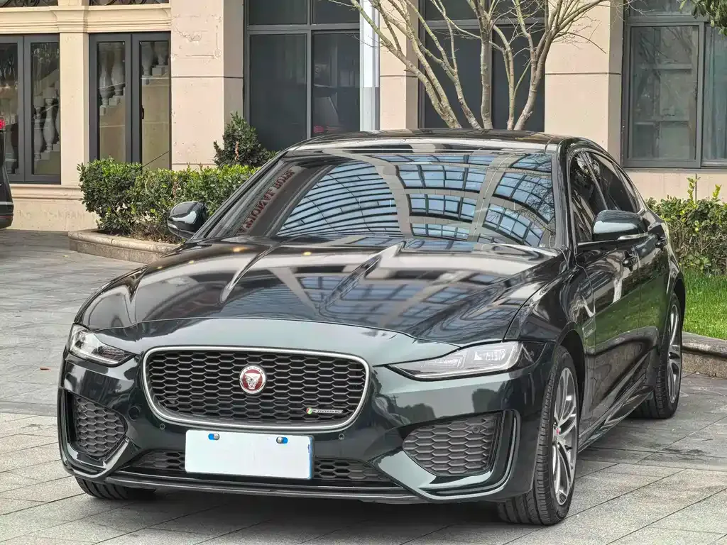 Jaguar XEL — фото 1