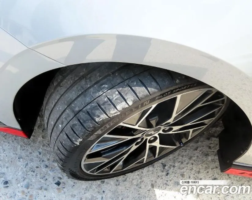 Hyundai AVANTE — фото 8