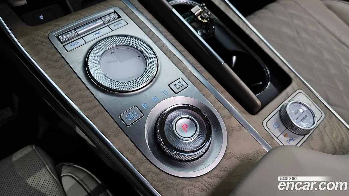 Genesis GV80 — фото 10