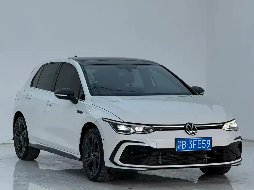 Volkswagen Golf 2023 из CN, фото 7