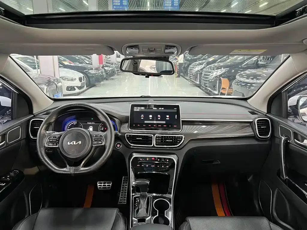 Kia KX5 2022 из CN, фото 5