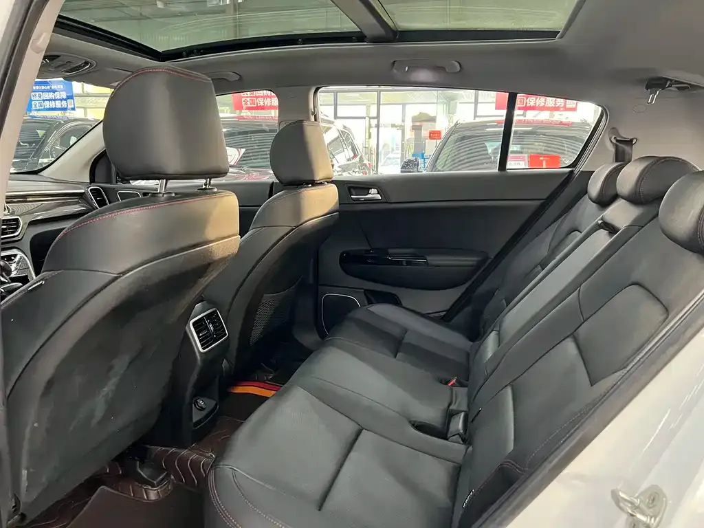 Kia KX5 2022 из CN, фото 6