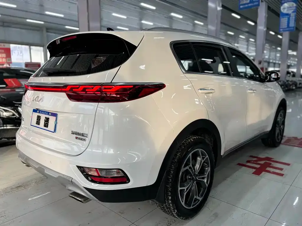 Kia KX5 2022 из CN, фото 7