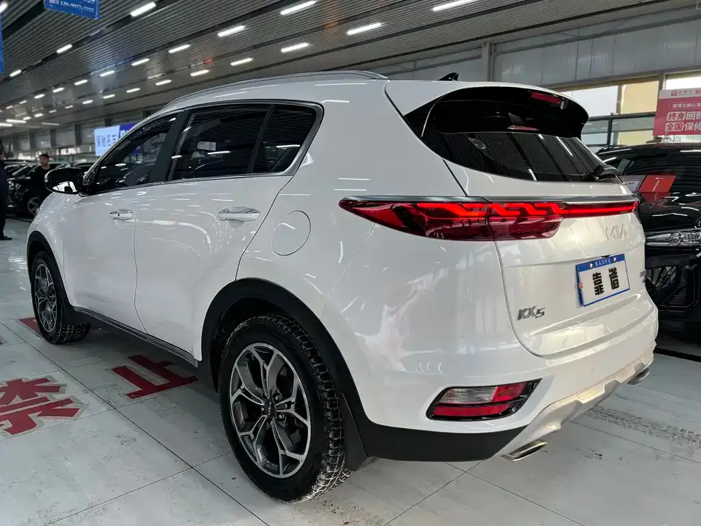 Kia KX5 2022 из CN, фото 8