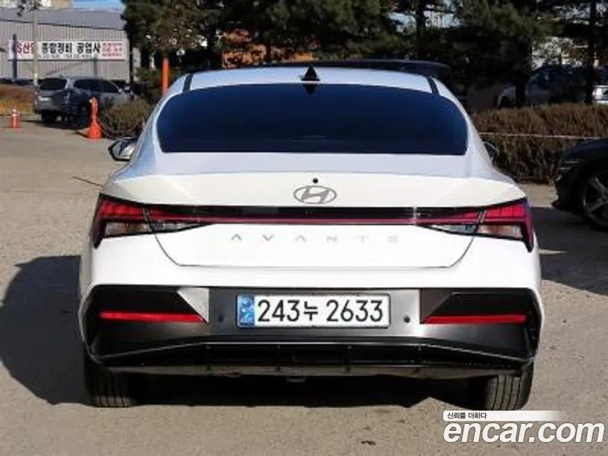 Hyundai AVANTE — фото 3