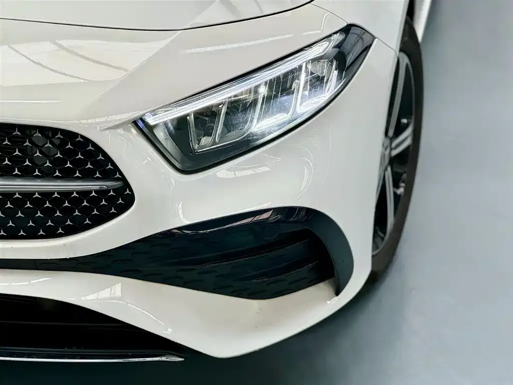 Mercedes-Benz A-Class — фото 9