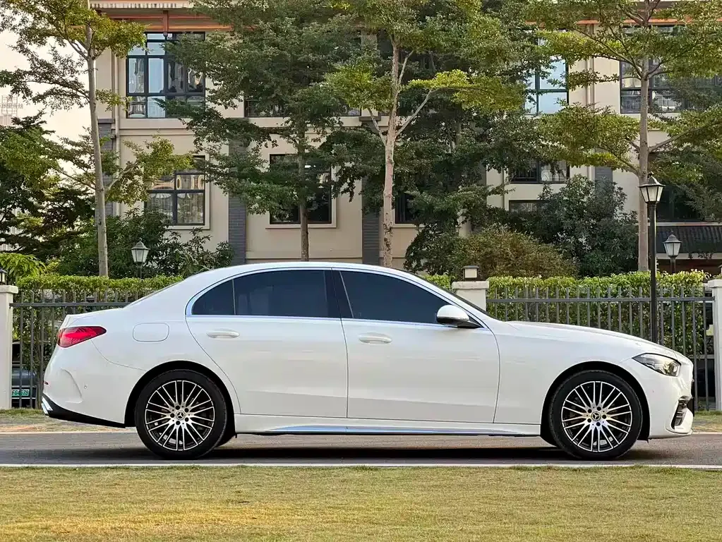 Mercedes-Benz C-Class — фото 4
