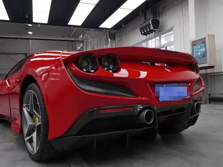 Ferrari F8 — фото 7