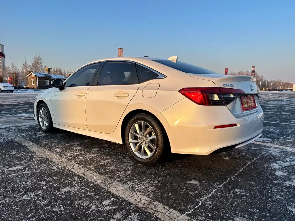 Honda Civic — фото 5