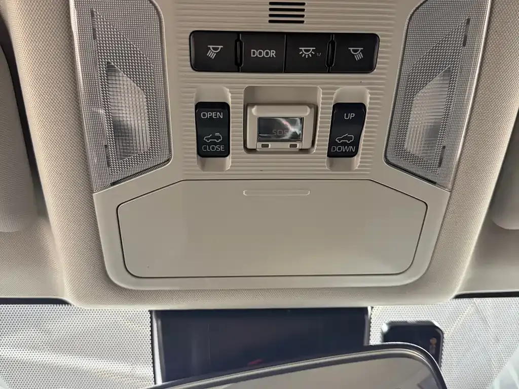 Toyota RAV4 2022 из CN, фото 10