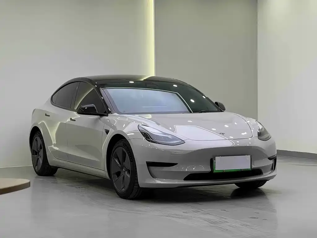 Tesla Model 3 — фото 3