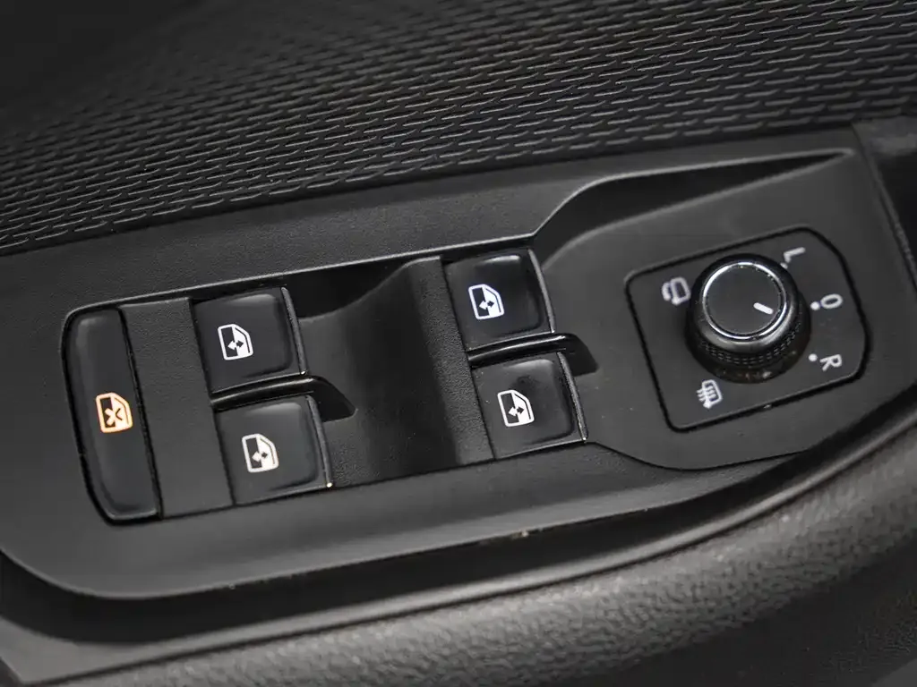 Skoda Octavia — фото 10