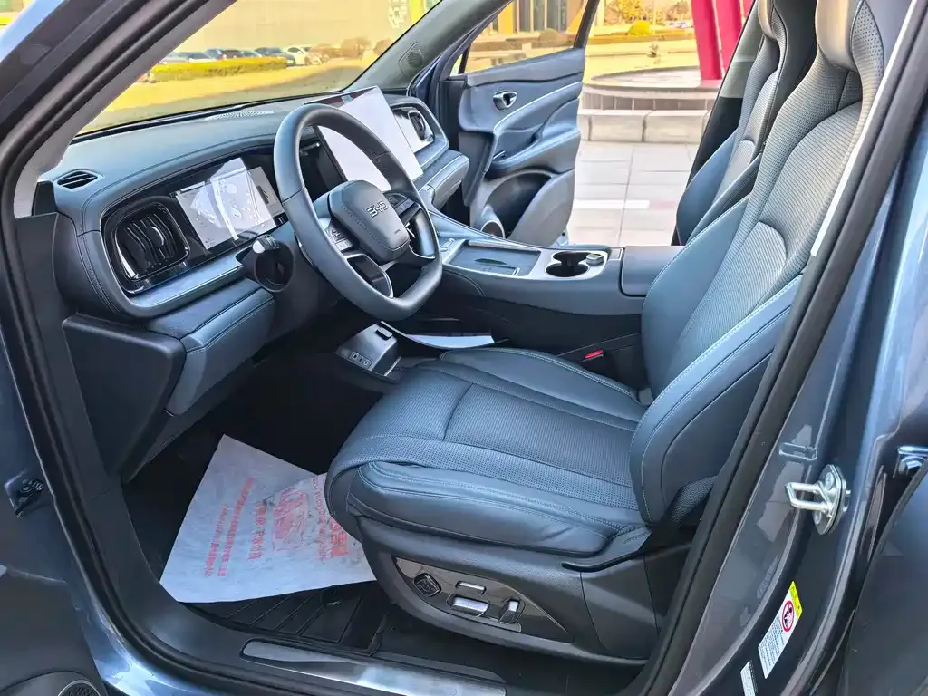 BYD Hiace 07 DM-i — фото 9