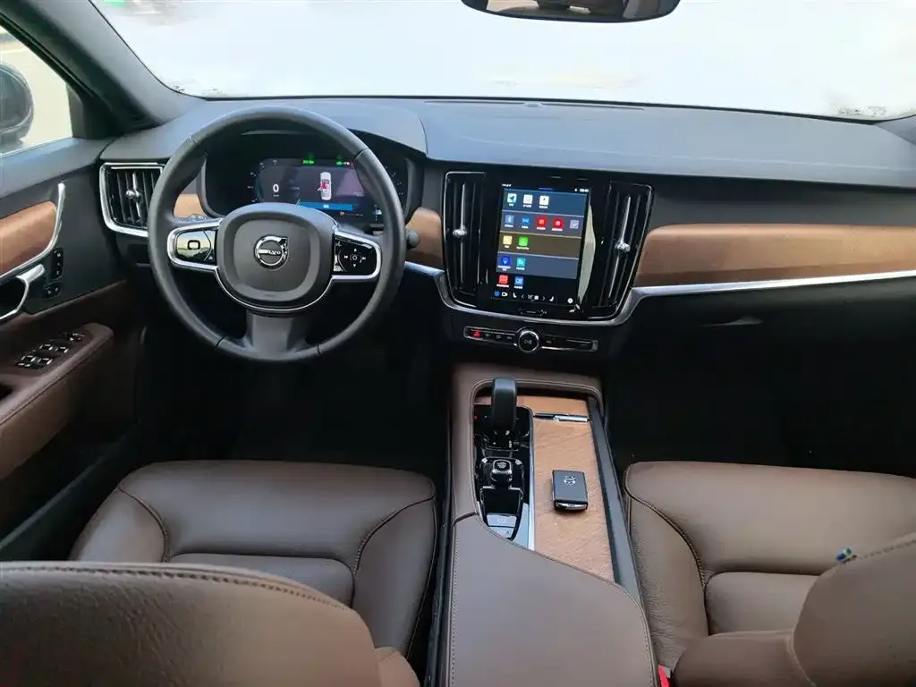 Volvo S90 — фото 7