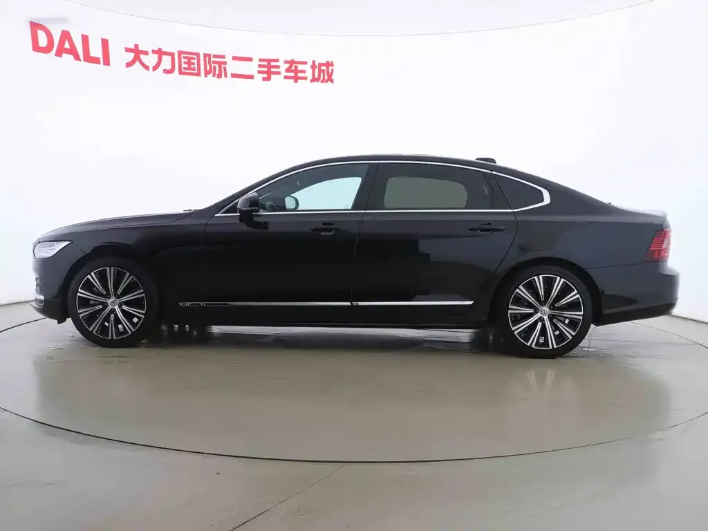 Volvo S90 2024 из CN, фото 5
