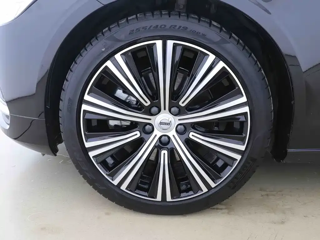 Volvo S90 2024 из CN, фото 4