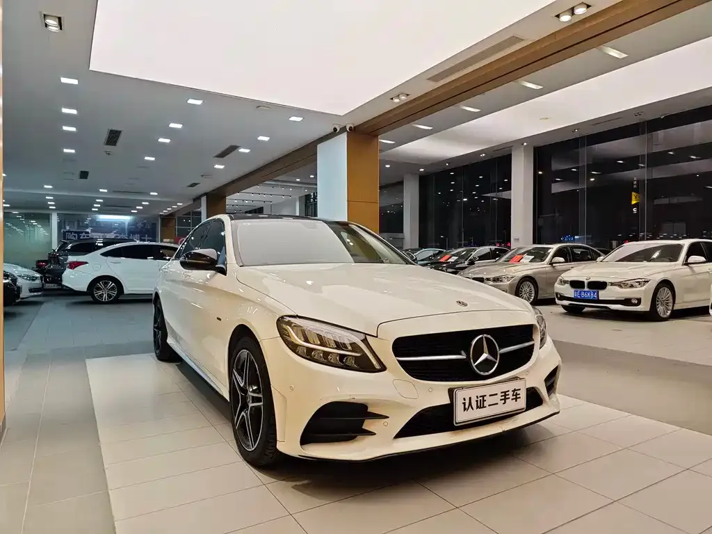 Mercedes-Benz C-Class — фото 10