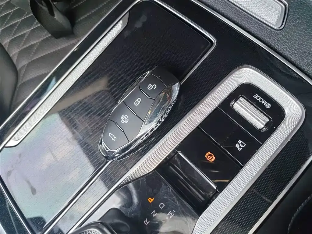 Hongqi HS5 2023 из CN, фото 6