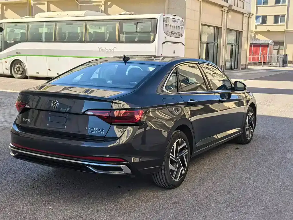 Volkswagen Sagitar 2023 из CN, фото 3