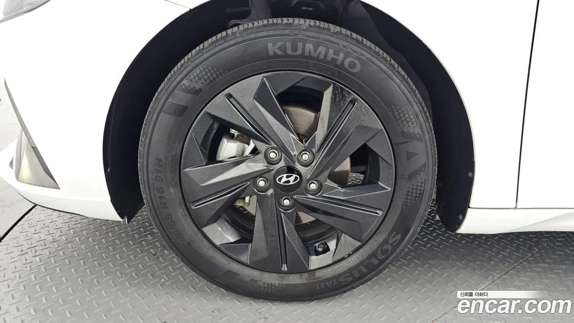 Hyundai AVANTE — фото 6