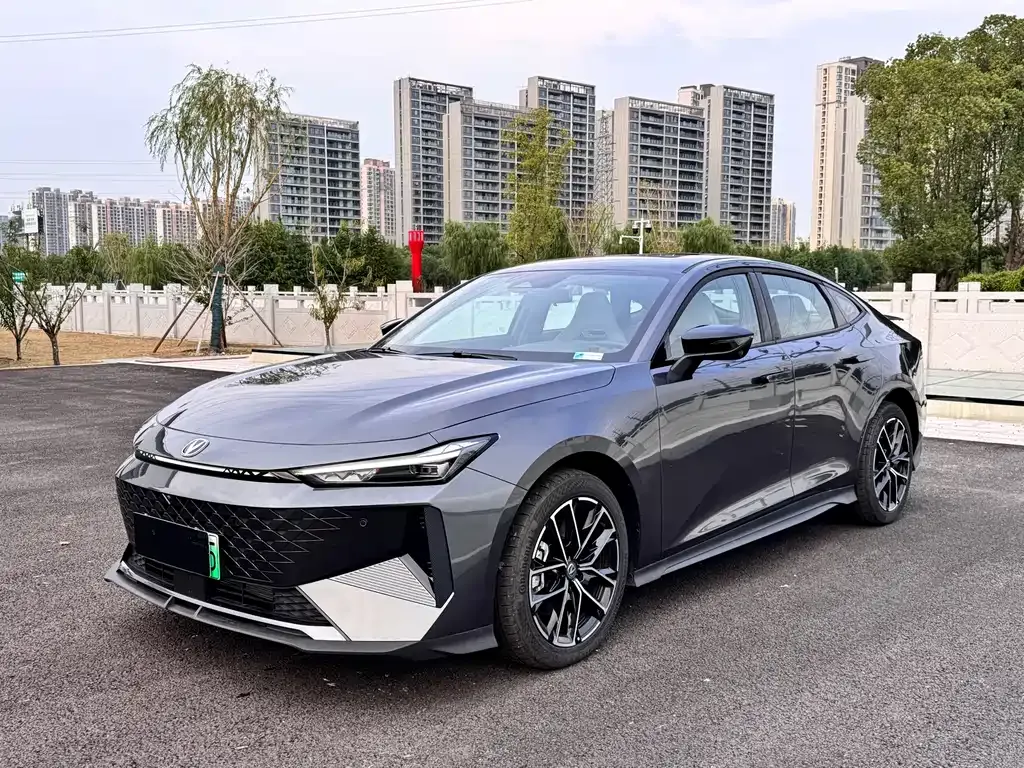 Changan UNI-V iDD