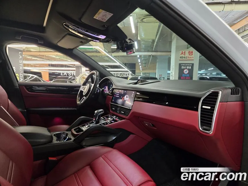 Porsche Cayenne 2022 из KR, фото 2