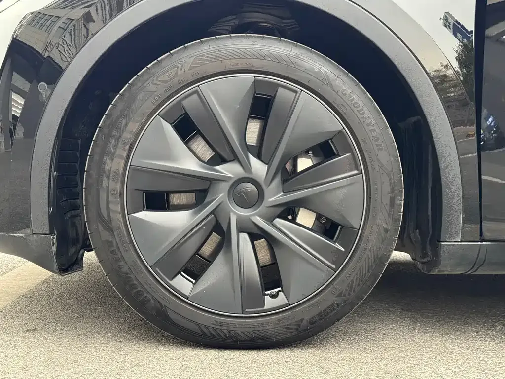 Tesla Model Y 2024 из CN, фото 9