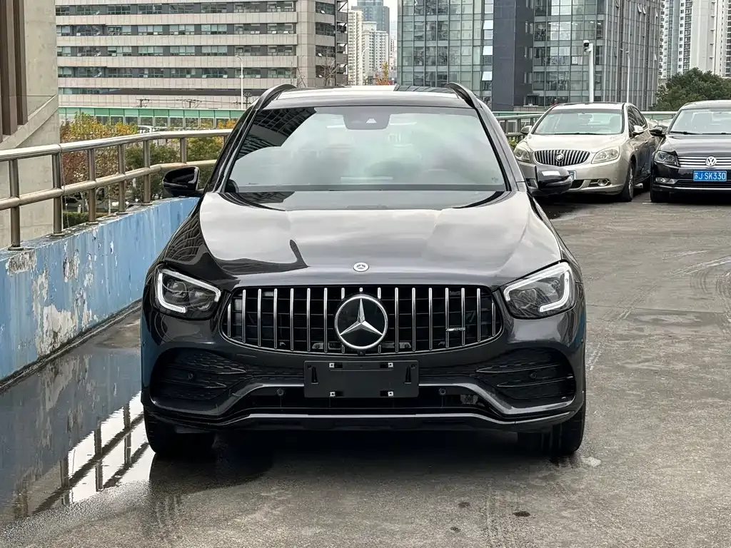 Mercedes-Benz GLC AMG — фото 1